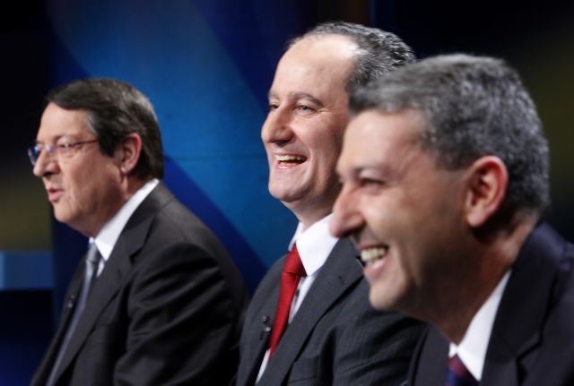 Με το βλέμμα στους αναποφάσιστους τα επιτελεία πριν τις εκλογές στην Κύπρο